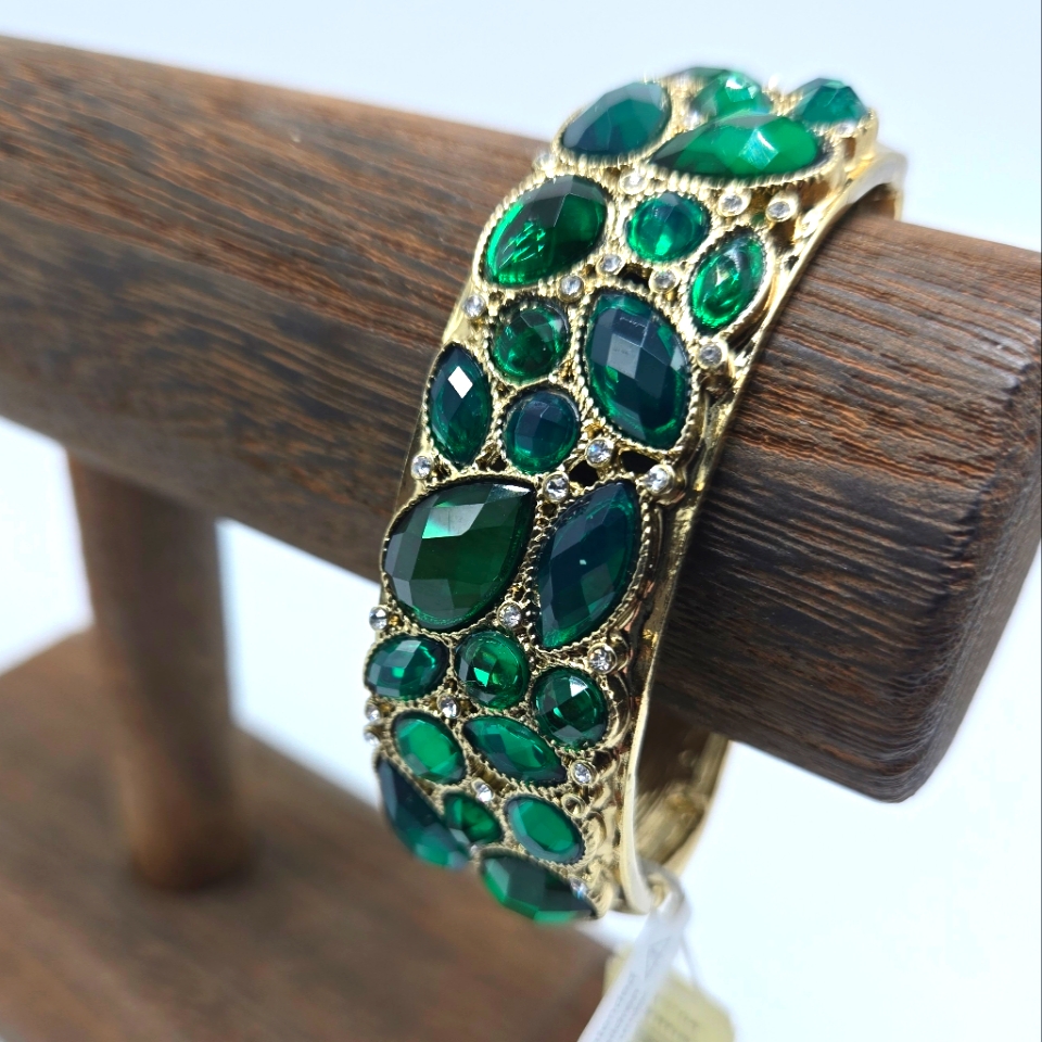 Nwt Designer 1928 Green Rhinestone Bracelet 2028 Collection Gold Tone Clamper 28$
